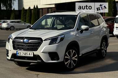 Внедорожник / Кроссовер Subaru Forester 2022 в Днепре