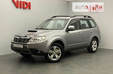 Внедорожник / Кроссовер Subaru Forester 2010 в Киеве