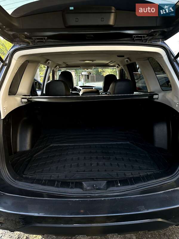 Внедорожник / Кроссовер Subaru Forester 2010 в Львове