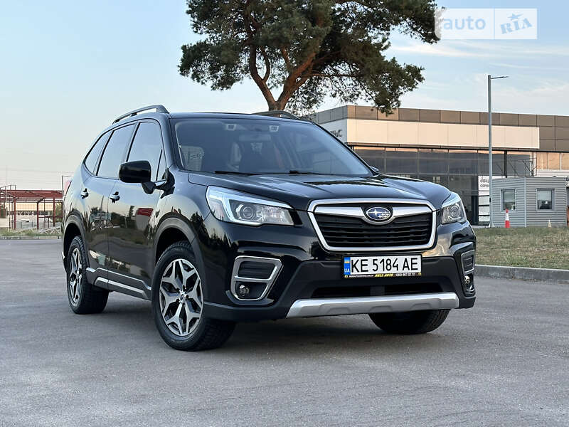 Внедорожник / Кроссовер Subaru Forester 2019 в Днепре