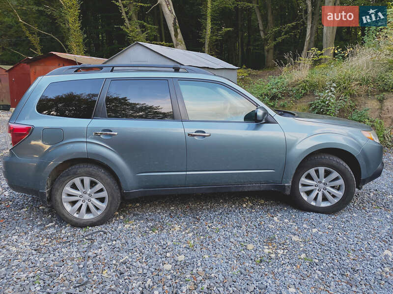 Внедорожник / Кроссовер Subaru Forester 2012 в Львове