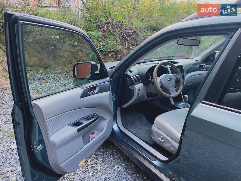 Внедорожник / Кроссовер Subaru Forester 2012 в Львове