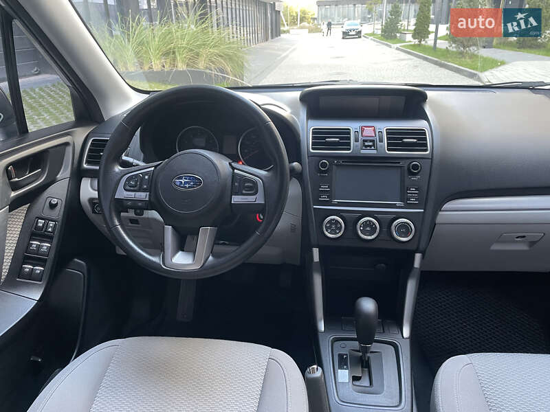 Внедорожник / Кроссовер Subaru Forester 2016 в Ивано-Франковске