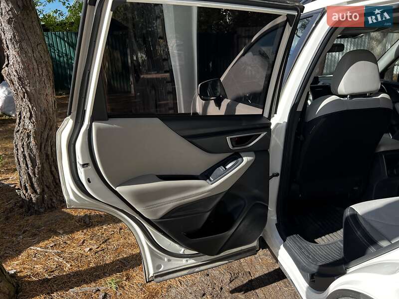 Внедорожник / Кроссовер Subaru Forester 2018 в Киеве