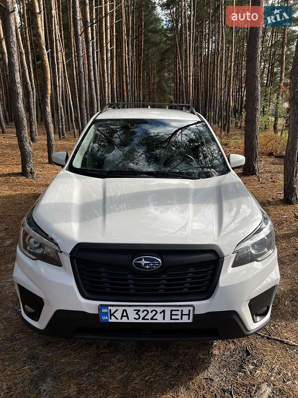 Внедорожник / Кроссовер Subaru Forester 2018 в Киеве