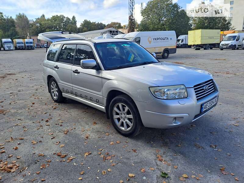 Позашляховик / Кросовер Subaru Forester 2006 в Дніпрі