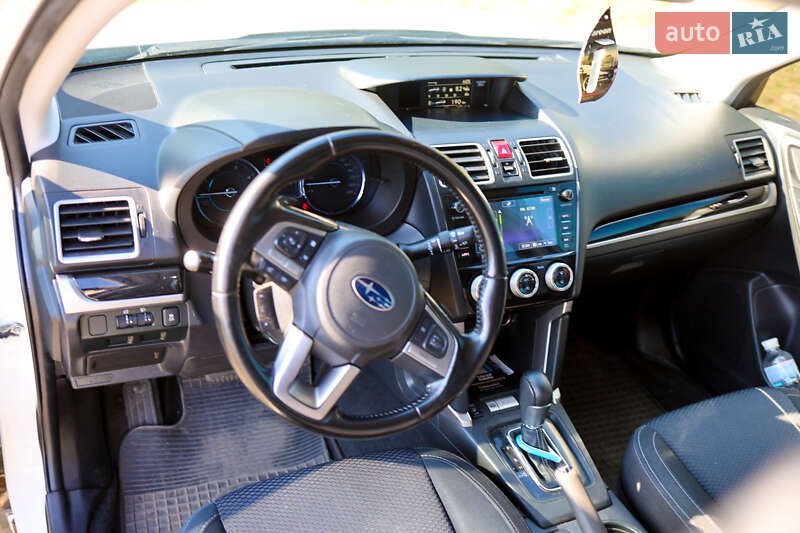 Позашляховик / Кросовер Subaru Forester 2016 в Звенигородці