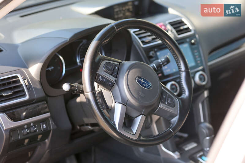 Позашляховик / Кросовер Subaru Forester 2016 в Звенигородці