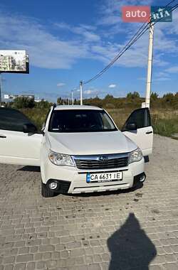 Позашляховик / Кросовер Subaru Forester 2010 в Львові