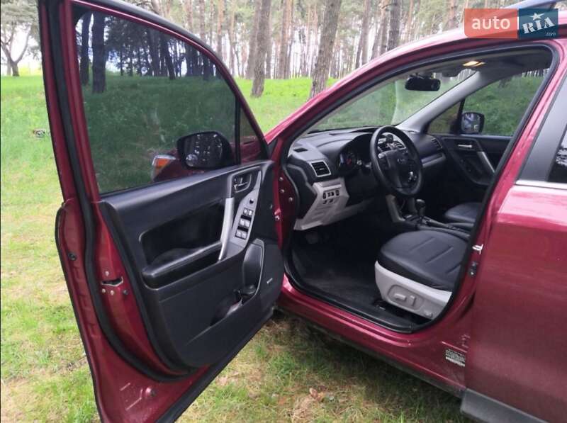 Внедорожник / Кроссовер Subaru Forester 2015 в Сумах