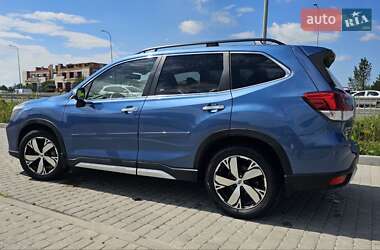 Позашляховик / Кросовер Subaru Forester 2019 в Львові