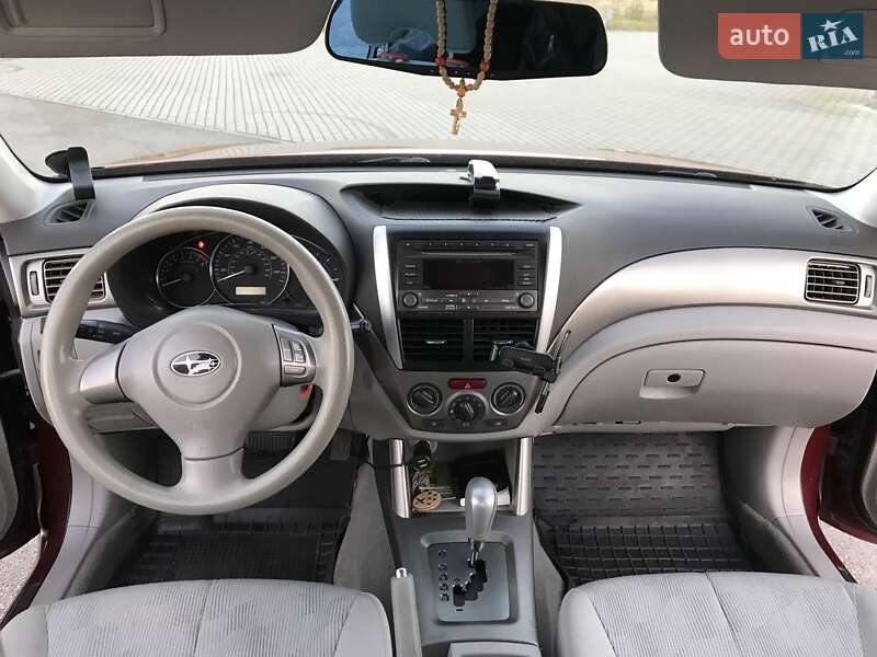 Позашляховик / Кросовер Subaru Forester 2010 в Львові