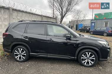 Позашляховик / Кросовер Subaru Forester 2018 в Києві