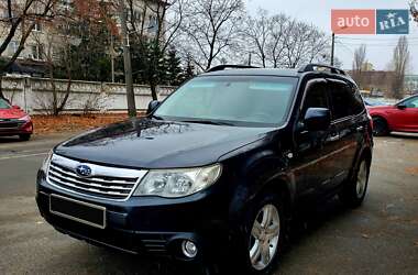 Внедорожник / Кроссовер Subaru Forester 2010 в Киеве