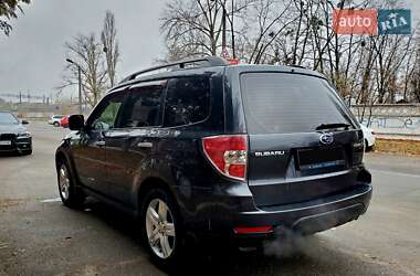 Внедорожник / Кроссовер Subaru Forester 2010 в Киеве