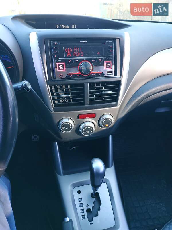 Позашляховик / Кросовер Subaru Forester 2008 в Києві