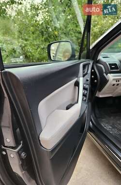 Внедорожник / Кроссовер Subaru Forester 2015 в 