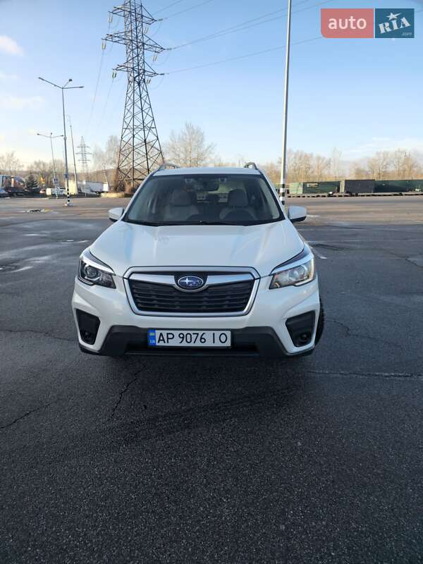 Внедорожник / Кроссовер Subaru Forester 2020 в Киеве