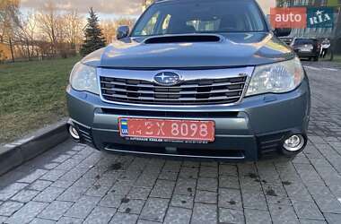 Позашляховик / Кросовер Subaru Forester 2010 в Івано-Франківську