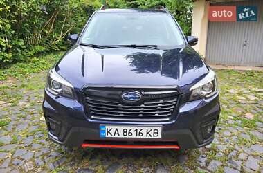 Внедорожник / Кроссовер Subaru Forester 2018 в 