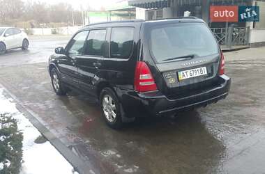 Внедорожник / Кроссовер Subaru Forester 2005 в 