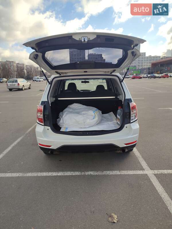 Внедорожник / Кроссовер Subaru Forester 2011 в Киеве