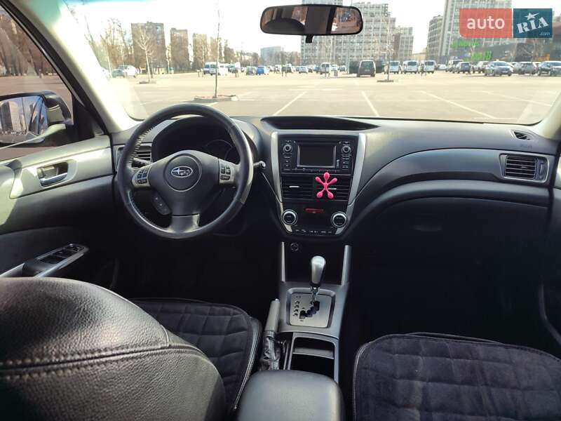 Внедорожник / Кроссовер Subaru Forester 2011 в Киеве