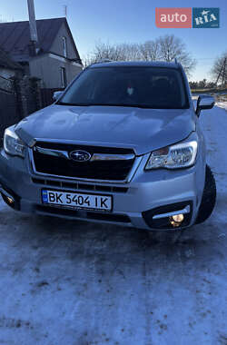 Внедорожник / Кроссовер Subaru Forester 2017 в Почаеве