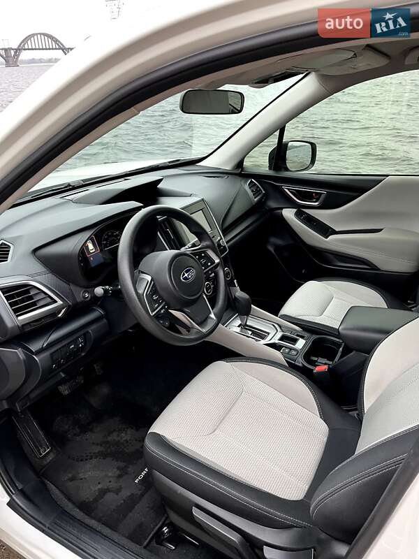 Внедорожник / Кроссовер Subaru Forester 2019 в Днепре