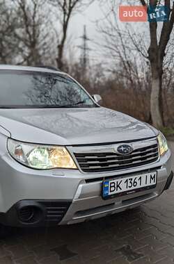 Позашляховик / Кросовер Subaru Forester 2008 в Рівному