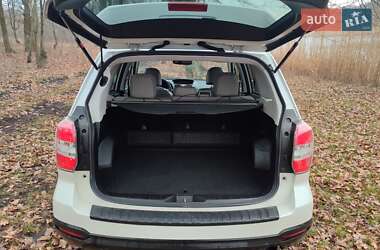 Внедорожник / Кроссовер Subaru Forester 2014 в 