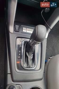 Внедорожник / Кроссовер Subaru Forester 2014 в 