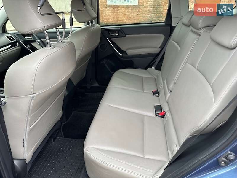 Внедорожник / Кроссовер Subaru Forester 2017 в Киеве