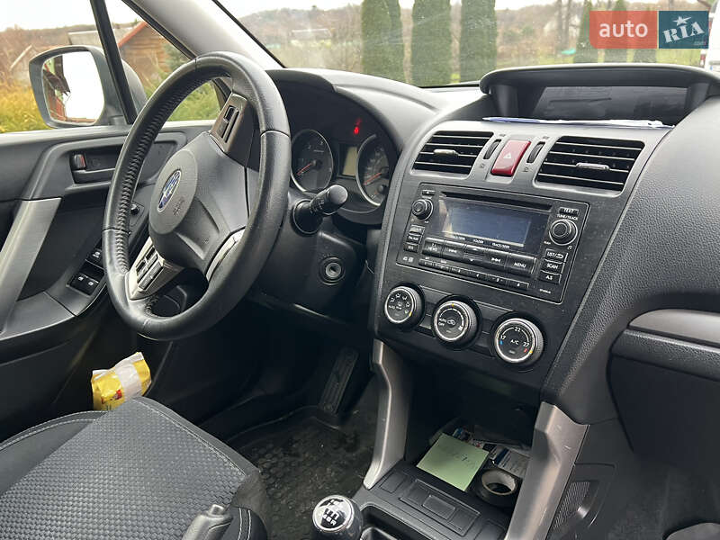Внедорожник / Кроссовер Subaru Forester 2013 в Мостиске