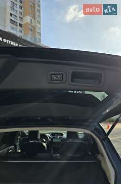Внедорожник / Кроссовер Subaru Forester 2018 в 