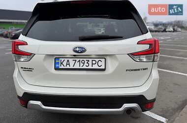 Позашляховик / Кросовер Subaru Forester 2020 в Києві