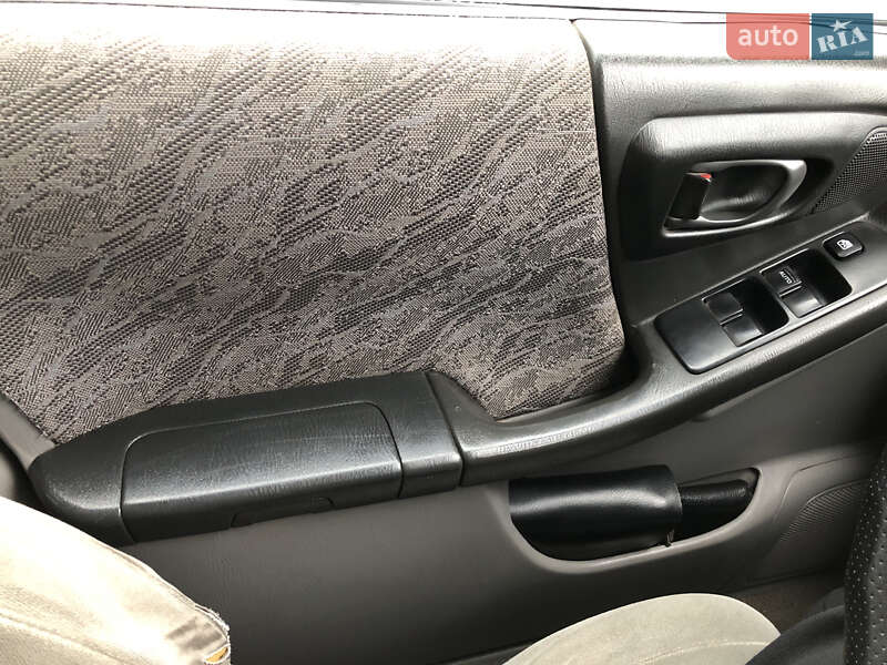 Внедорожник / Кроссовер Subaru Forester 1998 в Виннице