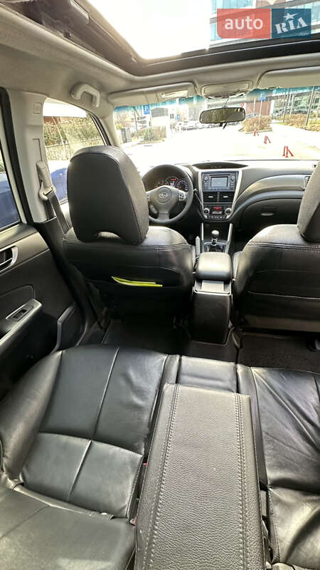 Внедорожник / Кроссовер Subaru Forester 2012 в Одессе