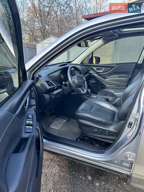 Внедорожник / Кроссовер Subaru Forester 2018 в Днепре