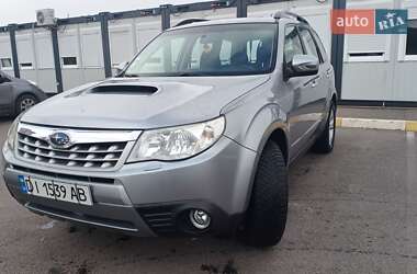 Позашляховик / Кросовер Subaru Forester 2011 в Києві