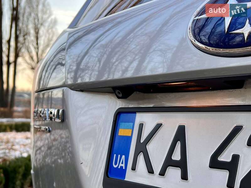 Позашляховик / Кросовер Subaru Forester 2016 в Києві