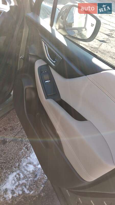 Внедорожник / Кроссовер Subaru Forester 2019 в Киеве