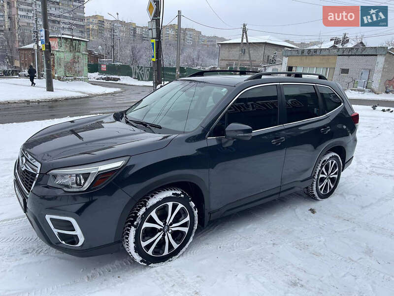 Внедорожник / Кроссовер Subaru Forester 2019 в Днепре