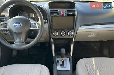 Внедорожник / Кроссовер Subaru Forester 2014 в 