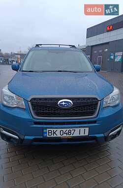 Позашляховик / Кросовер Subaru Forester 2016 в Дубні