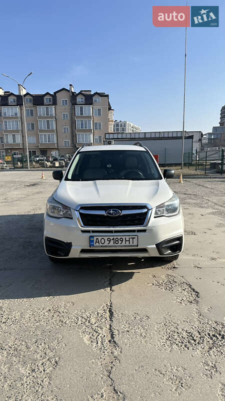 Внедорожник / Кроссовер Subaru Forester 2017 в Ужгороде
