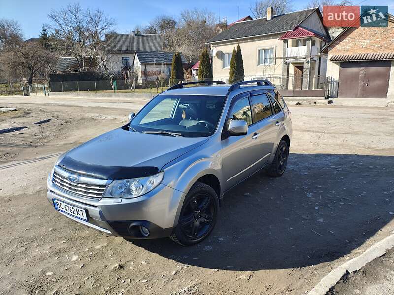 Позашляховик / Кросовер Subaru Forester 2008 в Львові