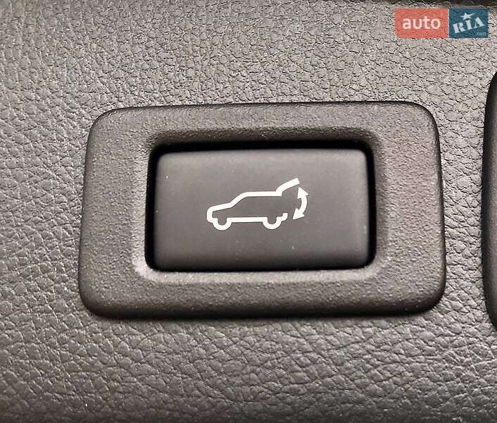Внедорожник / Кроссовер Subaru Forester 2017 в Сумах
