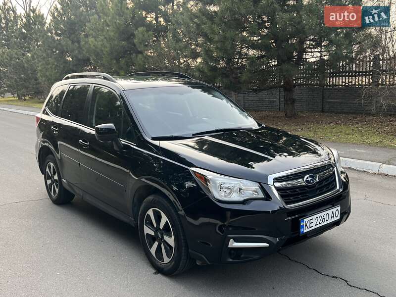 Позашляховик / Кросовер Subaru Forester 2017 в Дніпрі