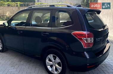 Внедорожник / Кроссовер Subaru Forester 2014 в 
